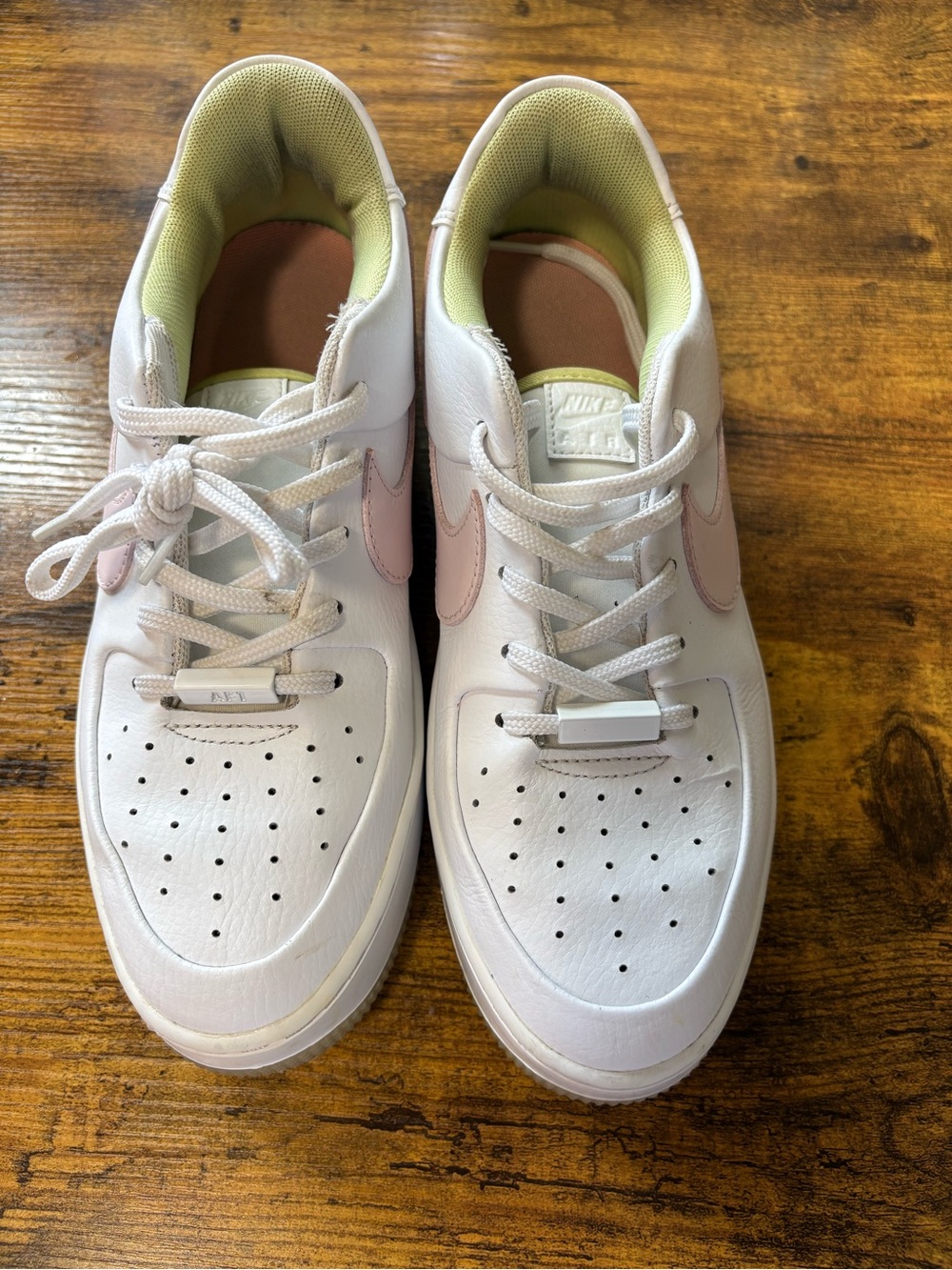 Nike Men’s White Sneakers with Light Pink Swoosh